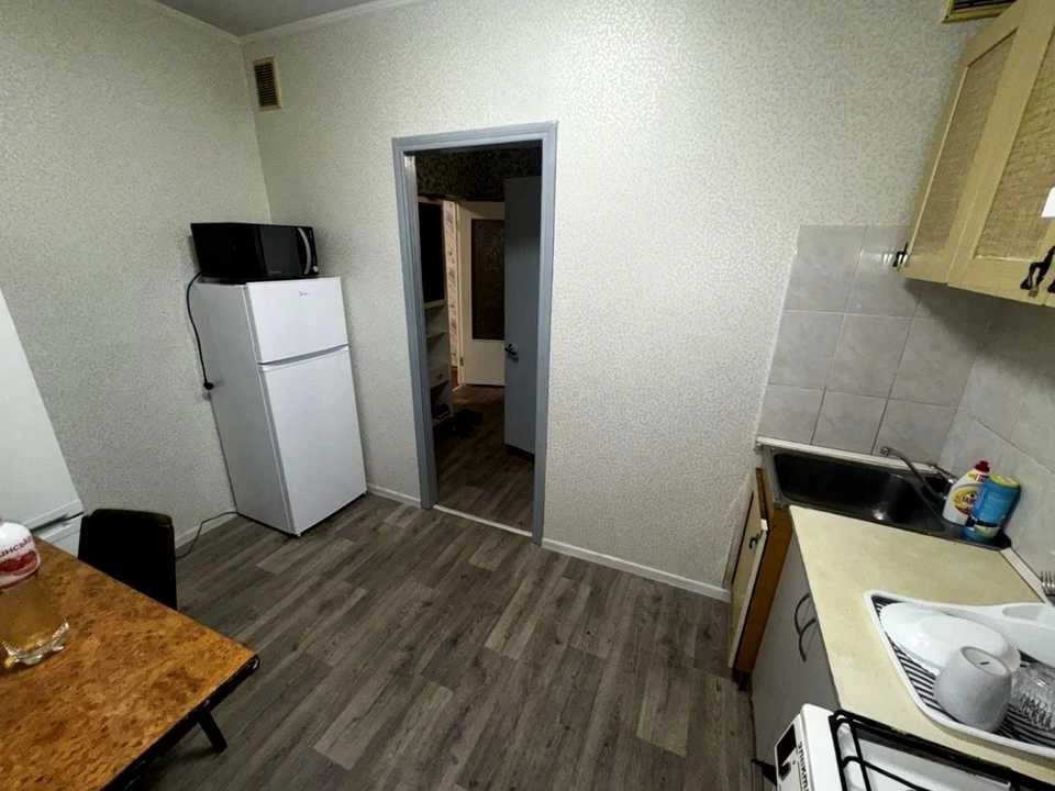Apartment. Red Kalina Street