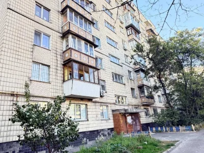 Apartment. Ushinskogo st.