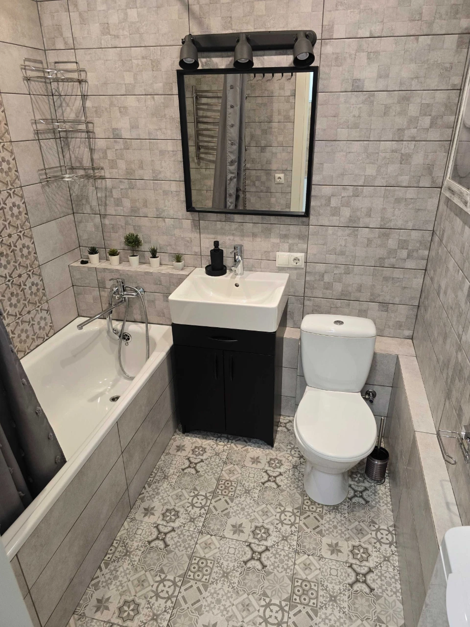 Sale of 1-bedroom apartment in Hmyri, Patriot, without commission