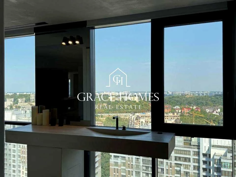 Apartment. Kyiv, Andriy Verkhoglyad St. (Mykhayla Dragomirova)