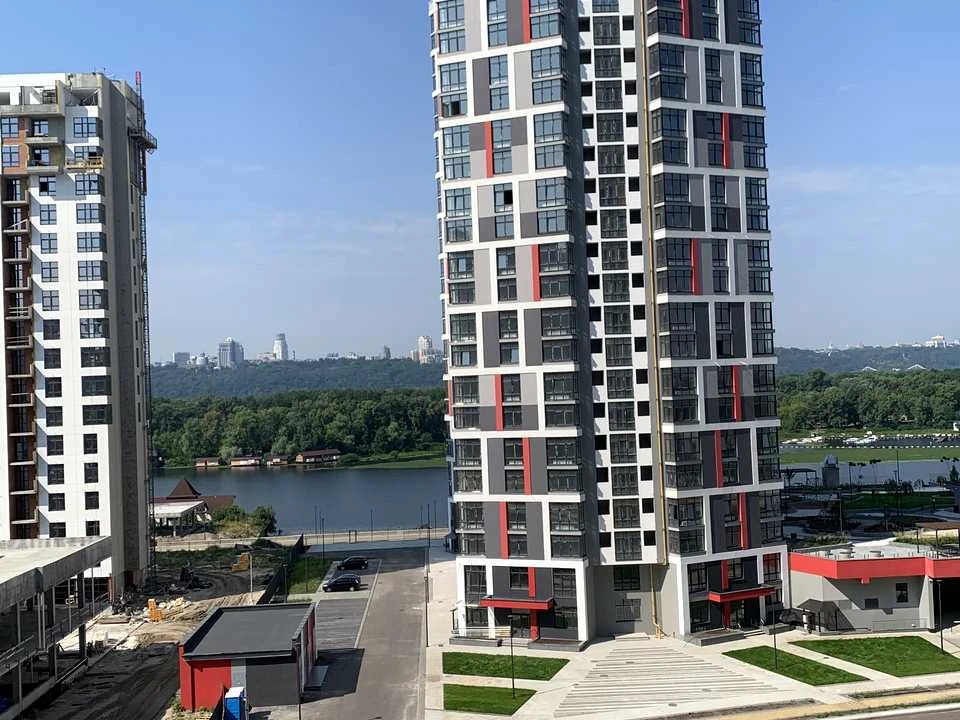 Apartment. Mikils'ko-Slobids'ka Street, Kyiv