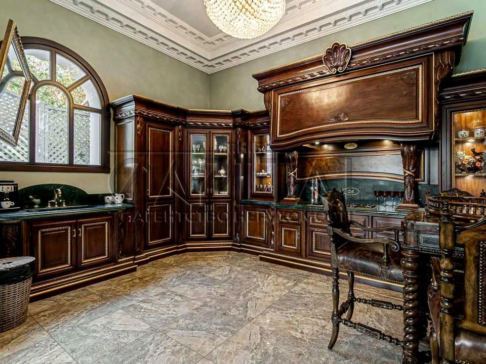 House. Redutna Street, Kyiv