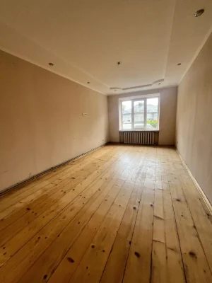 Sale of a 4-bedroom apartment