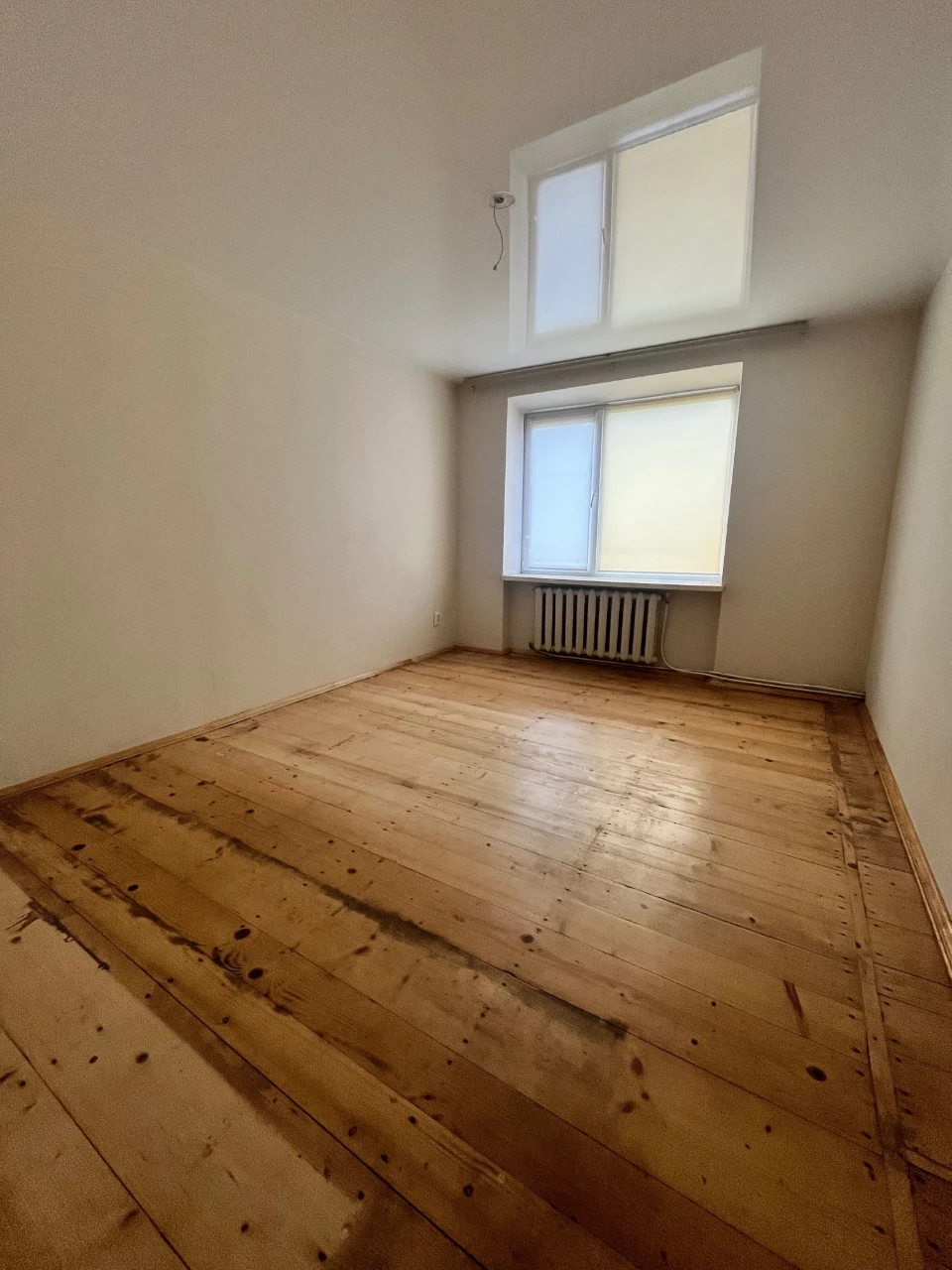 Sale of a 4-bedroom apartment