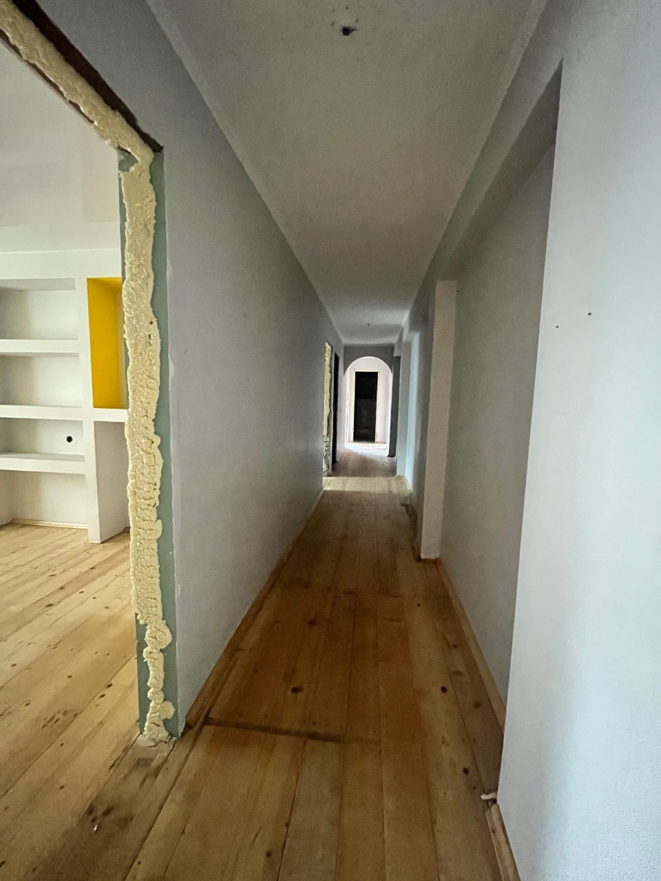 Sale of a 4-bedroom apartment
