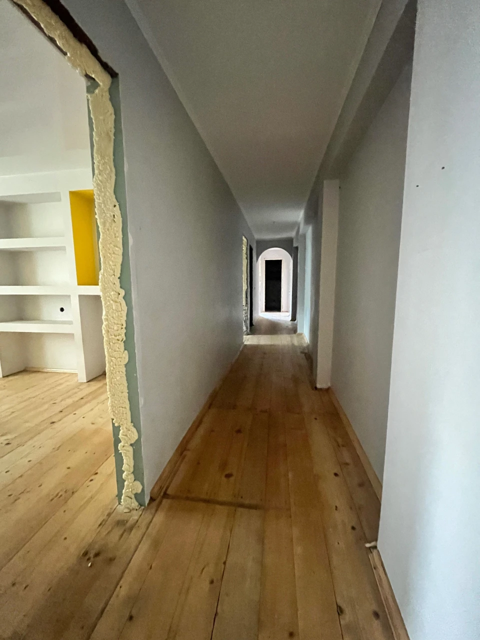 Sale of a 4-bedroom apartment