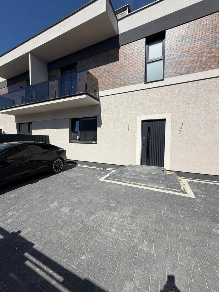 Sale of Townhouse / KM New Village