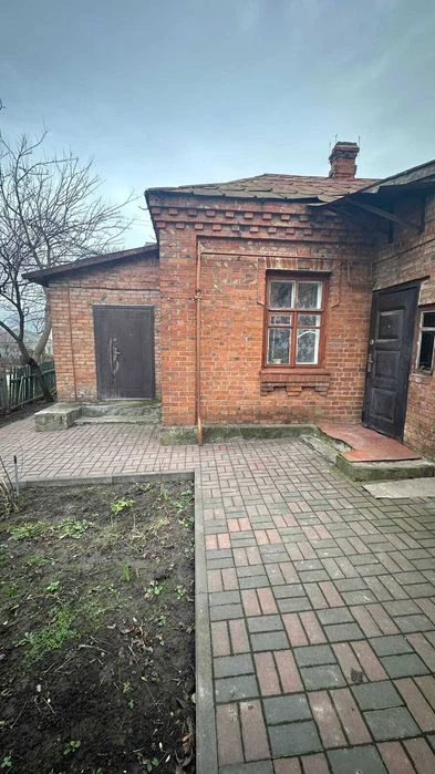 Будинок Дубово!Хороший стан велика ділянка є всі зручності!4
