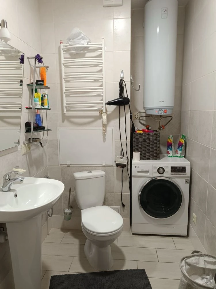 Sale of 2-room apartment in residential complex "Novomostyc'ky", вул. Novomostyc'ka 15