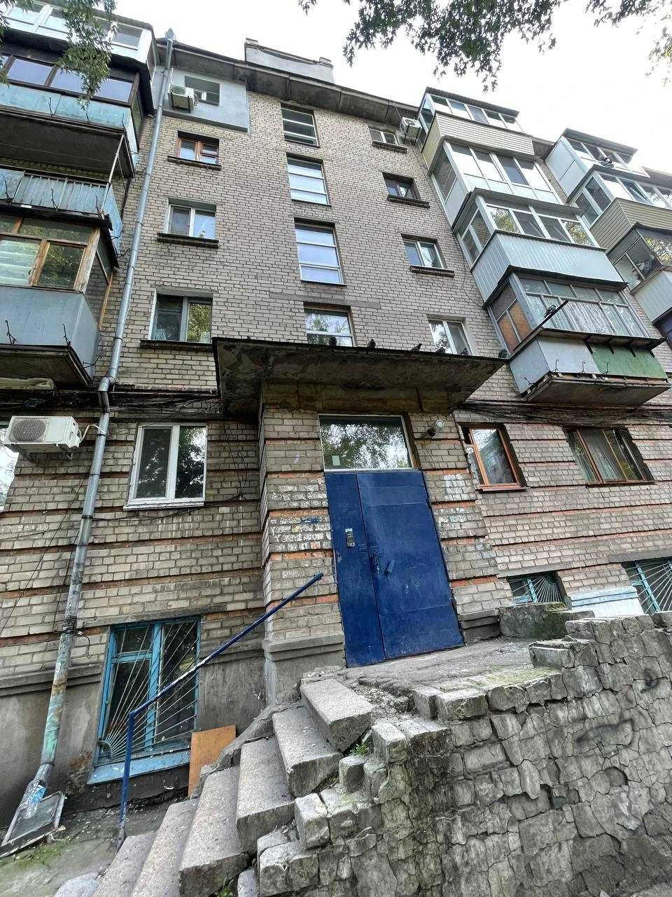 For Sale: Nice 1-bedroom apartment on Karavayeva street with new renovation