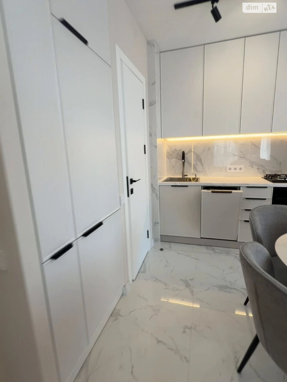 Apartment for Sale: Княгинин