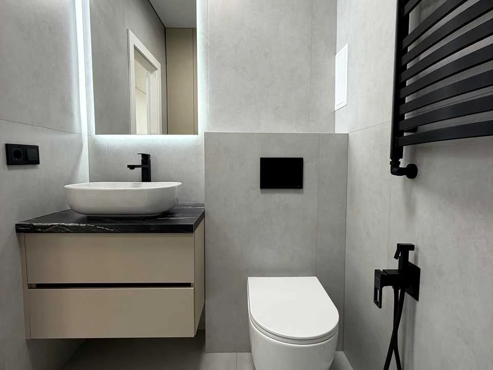 Apartment. Ivano-Frankivsk, Vysochana st.