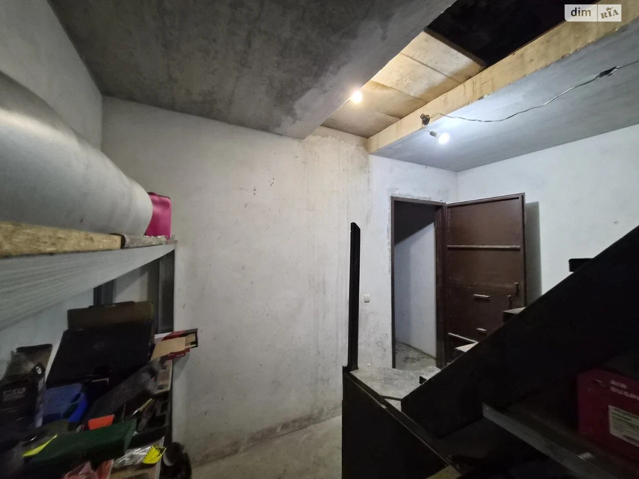 Продаж Місце в гаражному кооперативі Канада