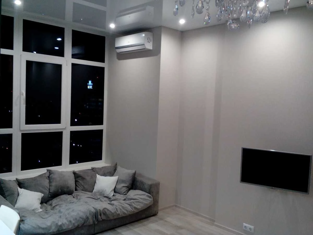 Rent 1-bedroom apartment 47 m², Zhilianska St., 118