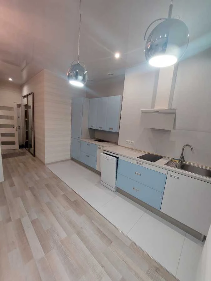 Rent 1-bedroom apartment 47 m², Zhilianska St., 118