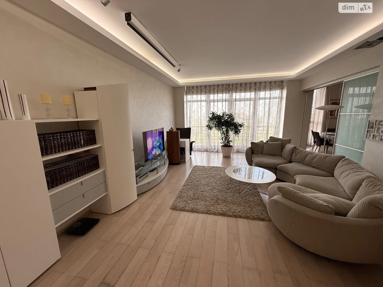 Продажа Квартиры Парк Л.Глоби