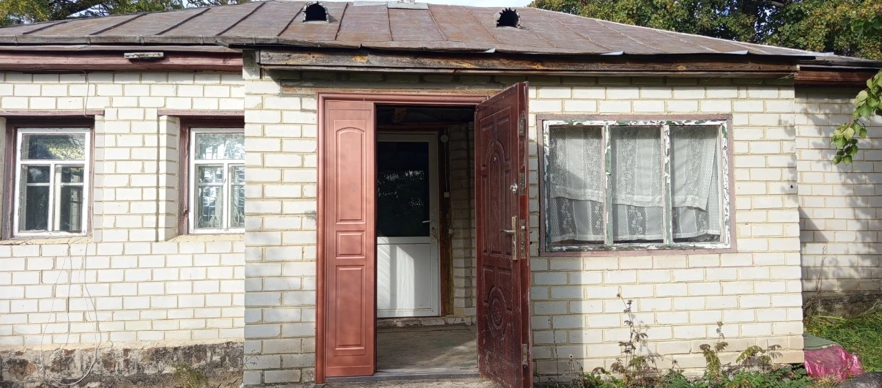 For Sale House in the village of Telepine
