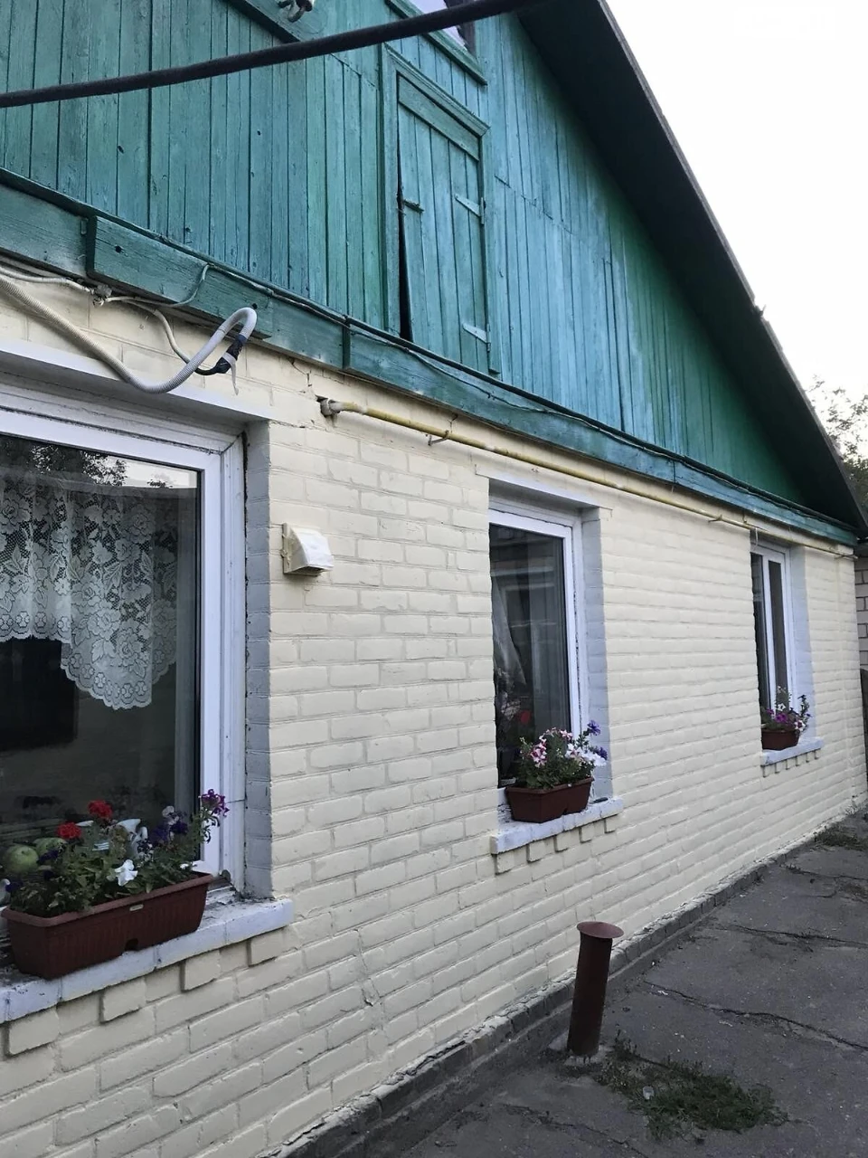 Sale of a Part of a House in Dakhnivka