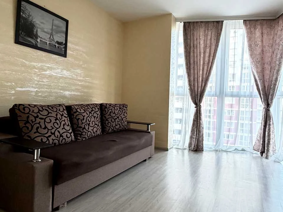 Apartment. Dragomannova st., Kyiv