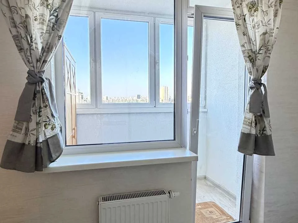 Apartment. Dragomannova st., Kyiv