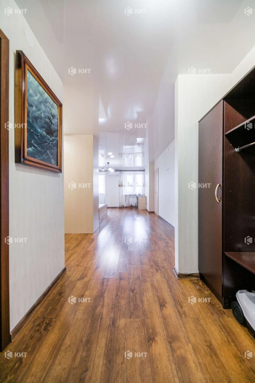 Apartment for Sale: Kharkov, Sport. Gagarin, Povst, 35 m²