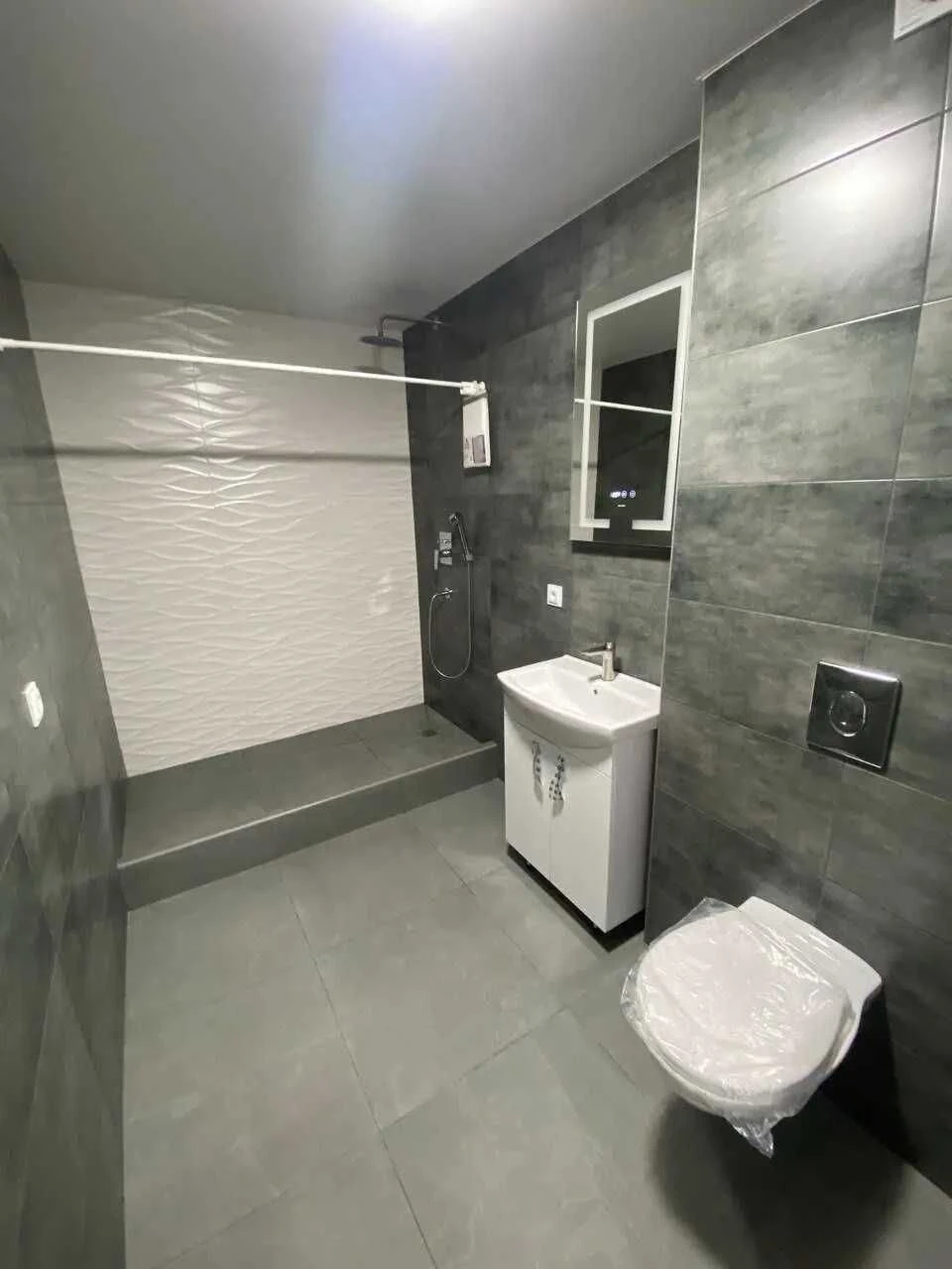 Two-bedroom apartment in a new building on Levaadi!