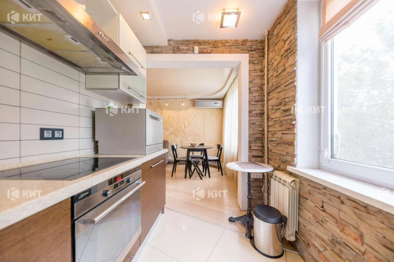 Продаж квартири, Харьков, Олексиевка, 65 м²