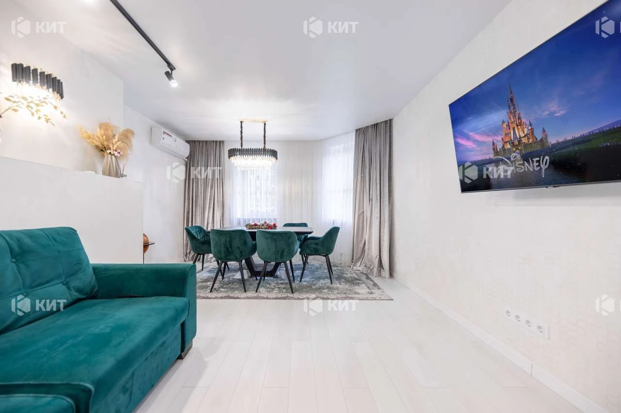 Apartment for Sale, Kharkiv, Sokolyky, 105 sq m