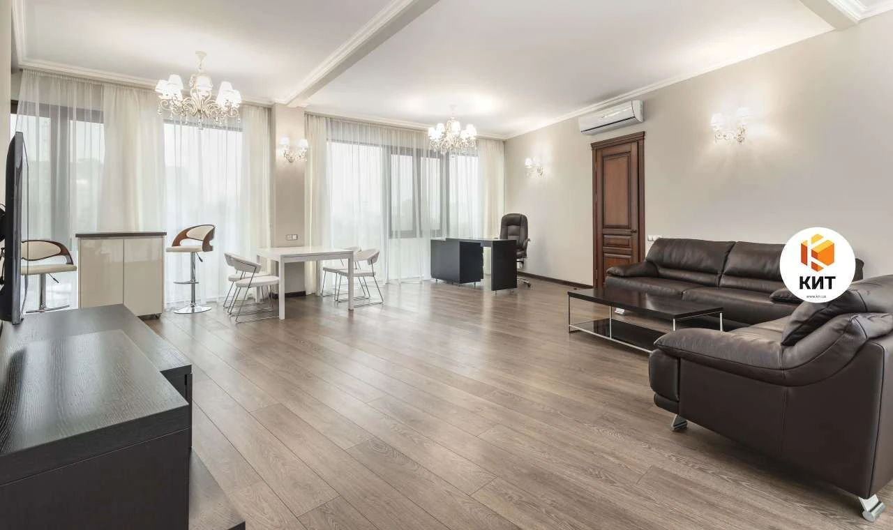 Apartment for Sale, Kharkiv, Pavlov Pole, 105 m²