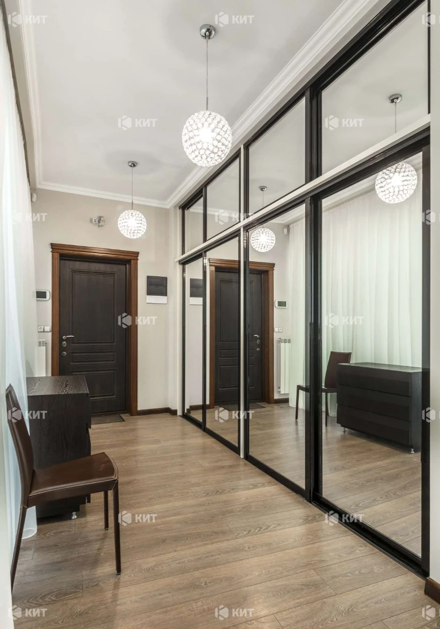 Apartment for Sale, Kharkiv, Pavlov Pole, 105 m²