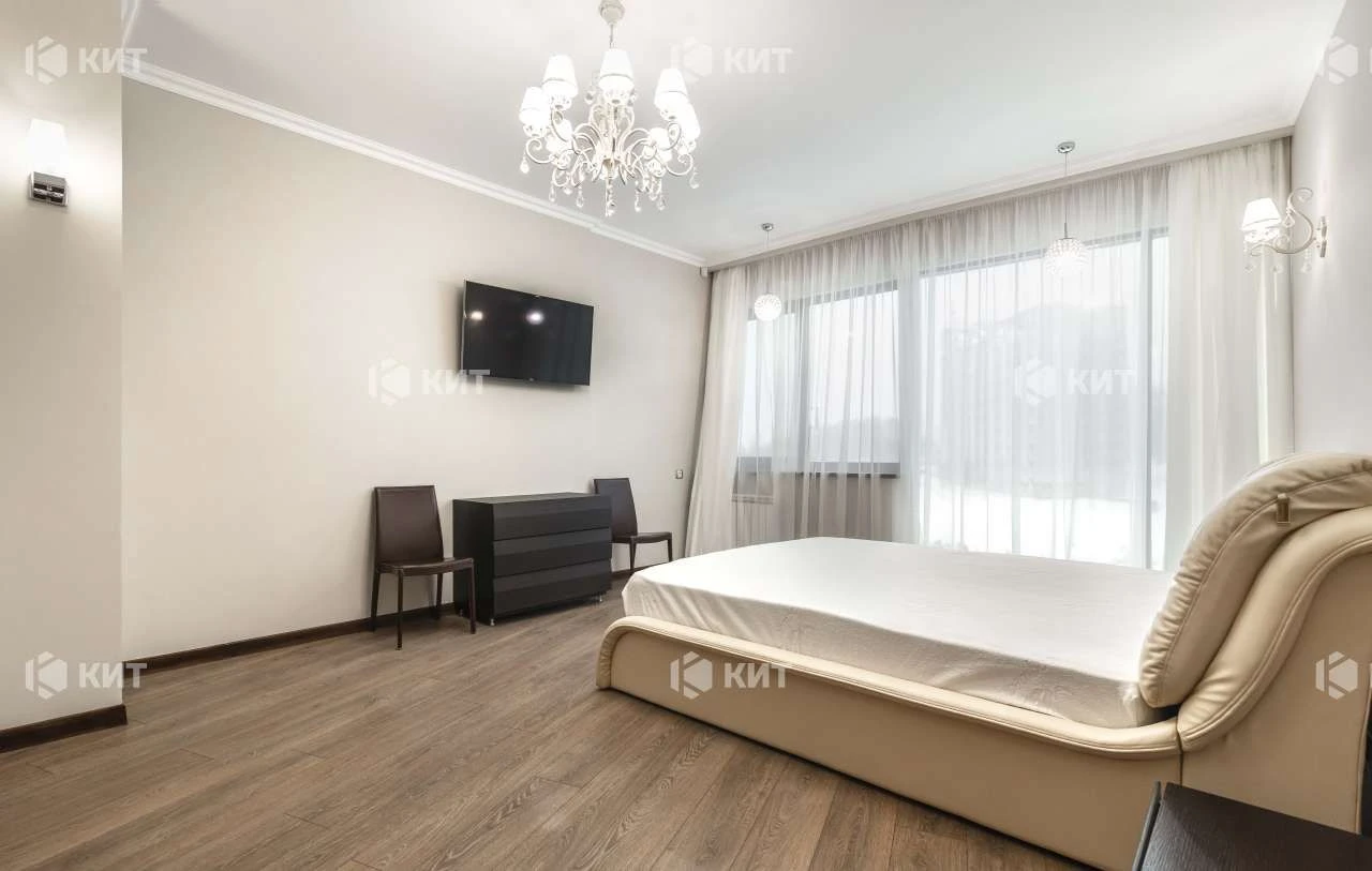 Apartment for Sale, Kharkiv, Pavlov Pole, 105 m²