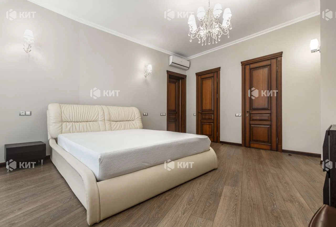 Apartment for Sale, Kharkiv, Pavlov Pole, 105 m²