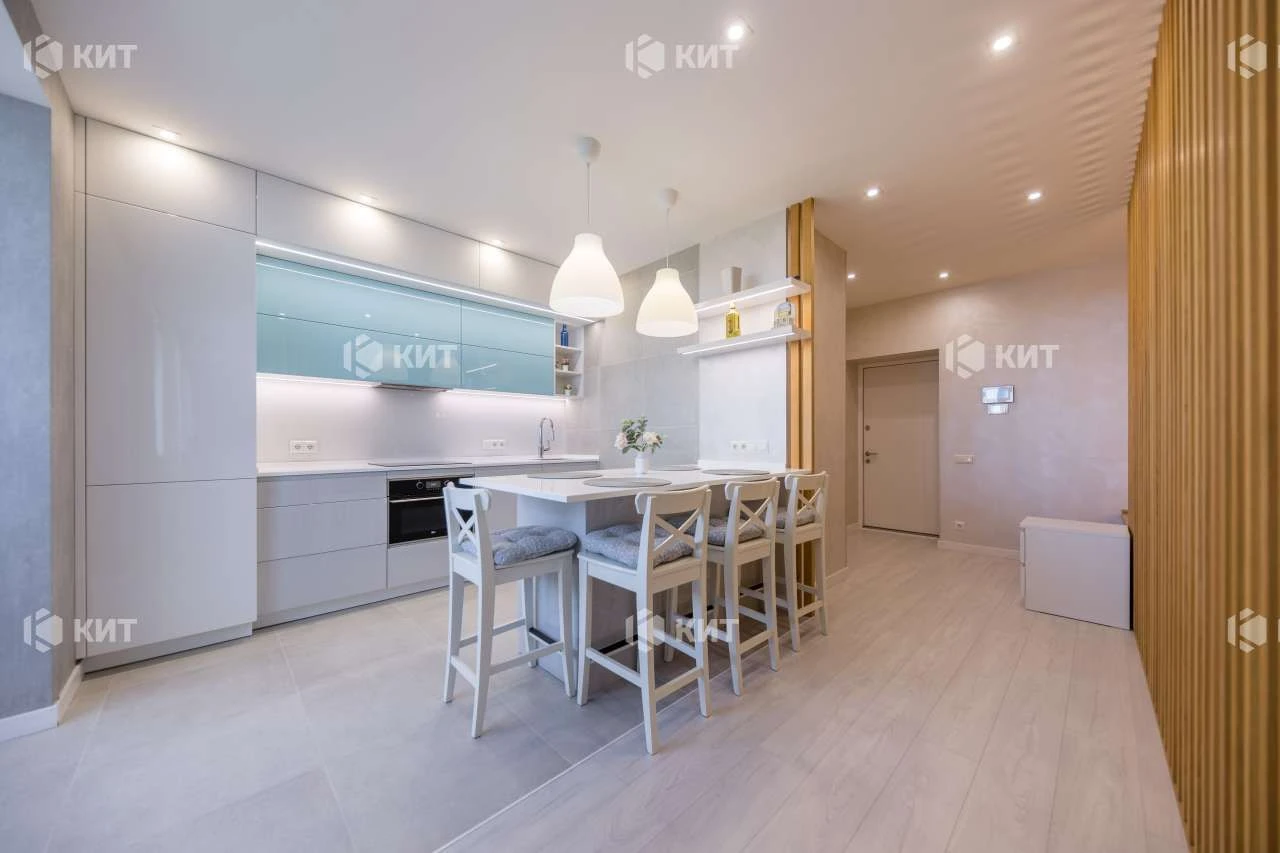 Продаж квартири, Харьков, Алексеевка, 106.2 м²