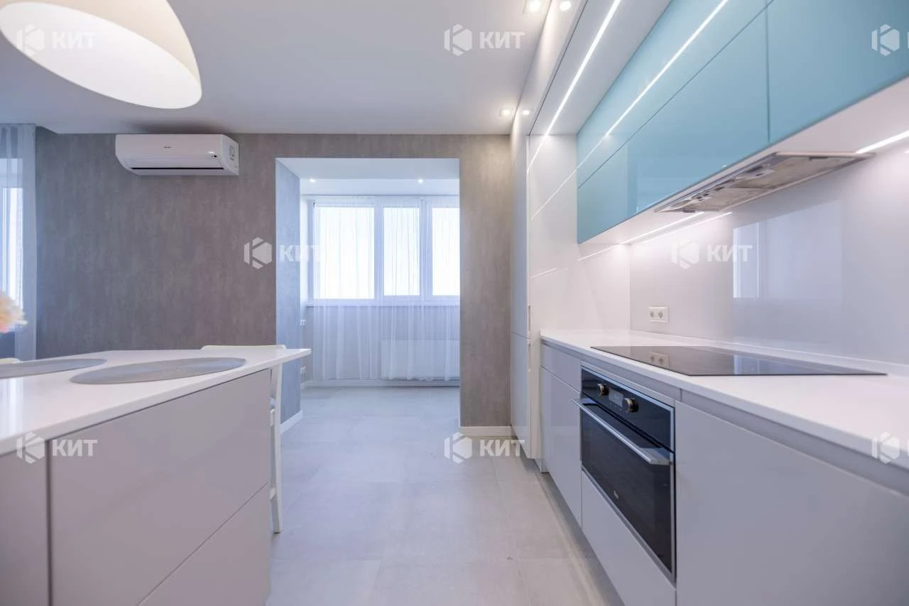 Продаж квартири, Харьков, Алексеевка, 106.2 м²