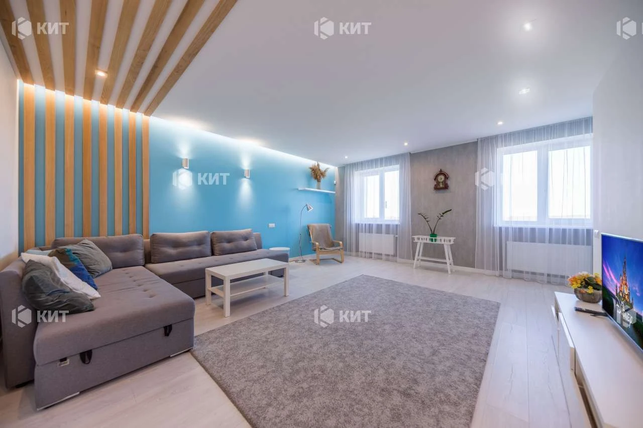 Продаж квартири, Харьков, Алексеевка, 106.2 м²