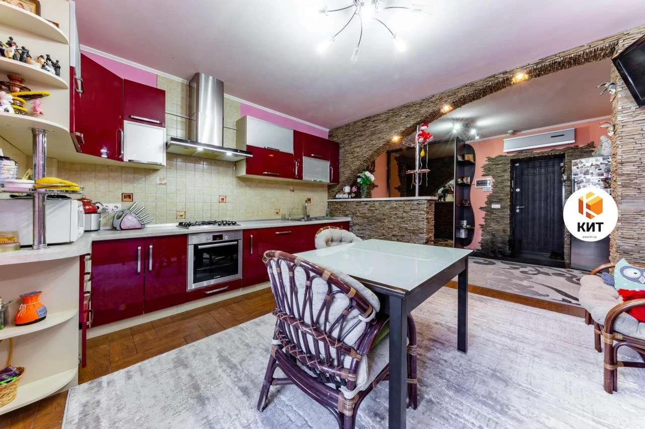 Apartment for sale in Kharkiv, Northern Salkovka 1, 82 m²