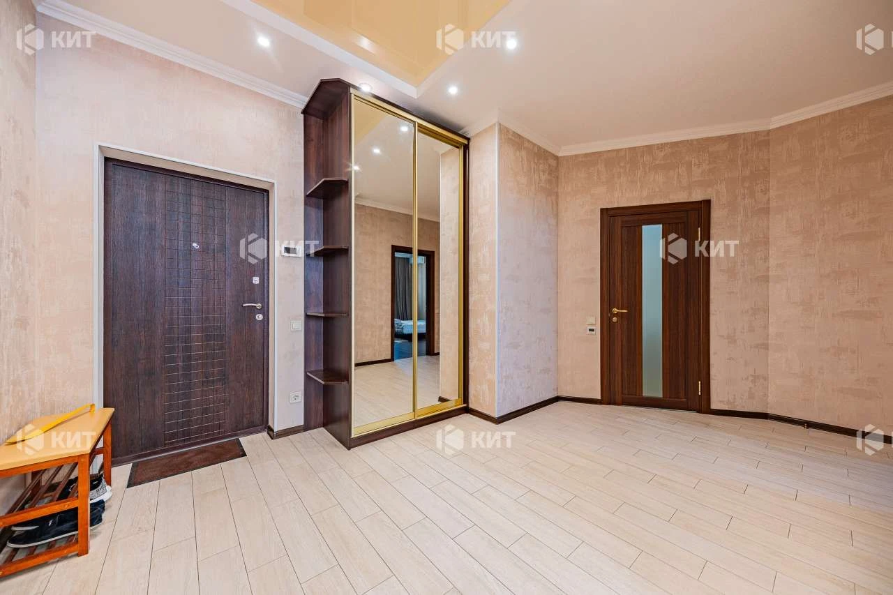 Apartment for Sale, Kharkiv, Pavlov Pole, 72 m²