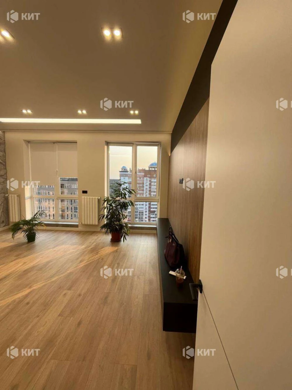 Apartment for Sale: Kharkiv, Klochkovska, 170 sq m