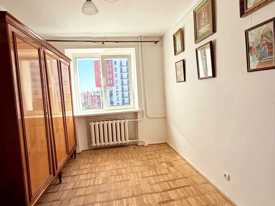 Квартира. Львов, ул. ()