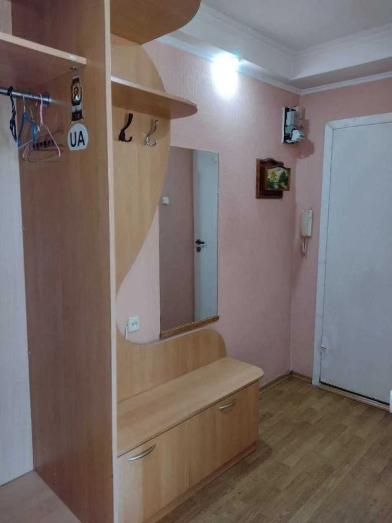Продается двухкомнатная квартира (45 м²) в Киеве, Деснянский район