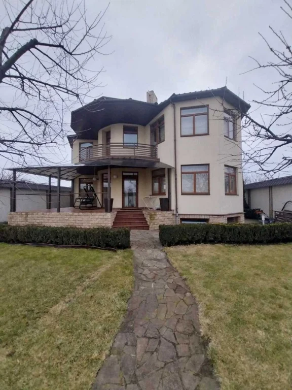 For Sale: 5 Bedrooms, 265 m² in Kyiv, Holosiiv, Chapayevka