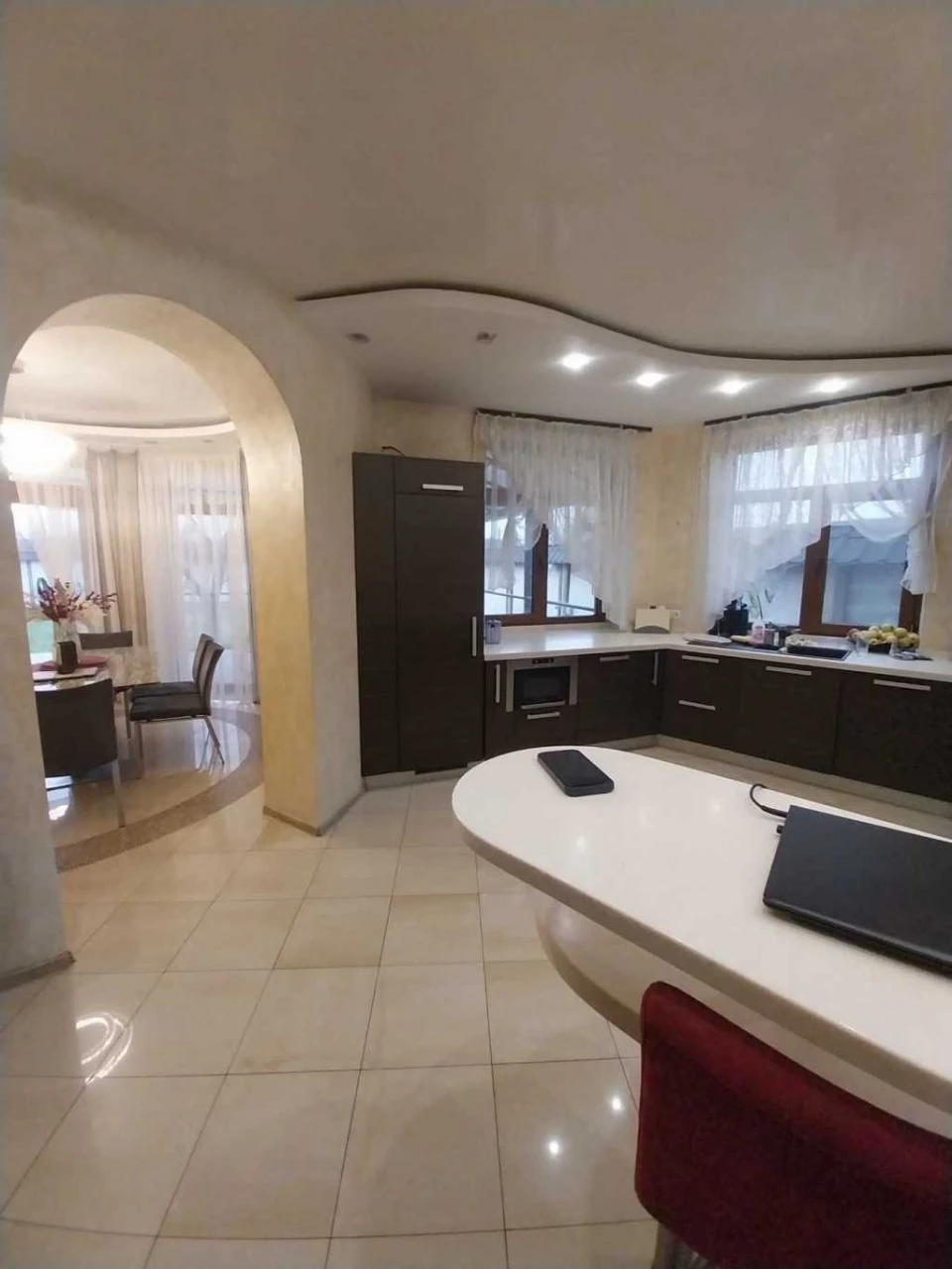 For Sale: 5 Bedrooms, 265 m² in Kyiv, Holosiiv, Chapayevka
