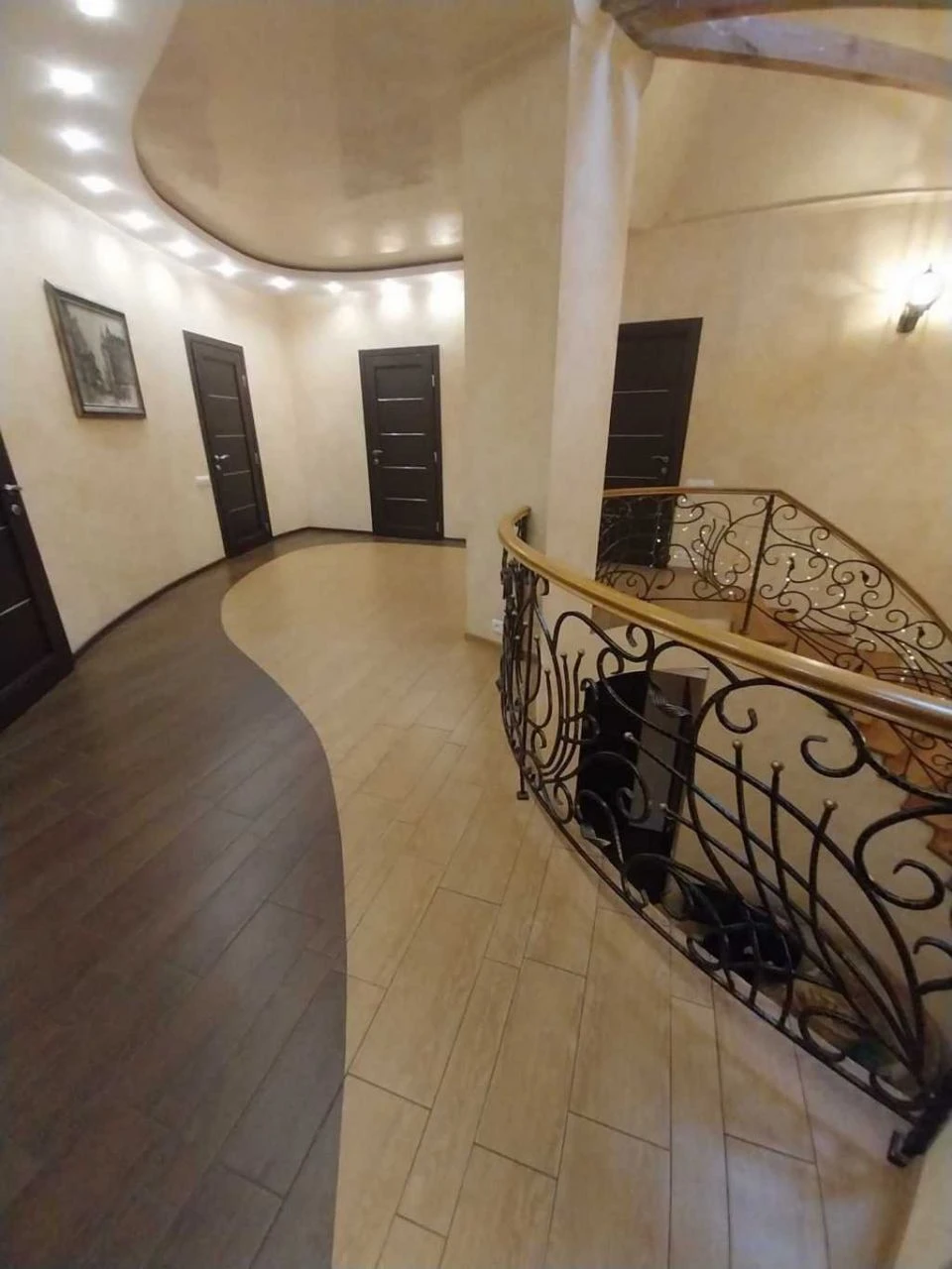 For Sale: 5 Bedrooms, 265 m² in Kyiv, Holosiiv, Chapayevka
