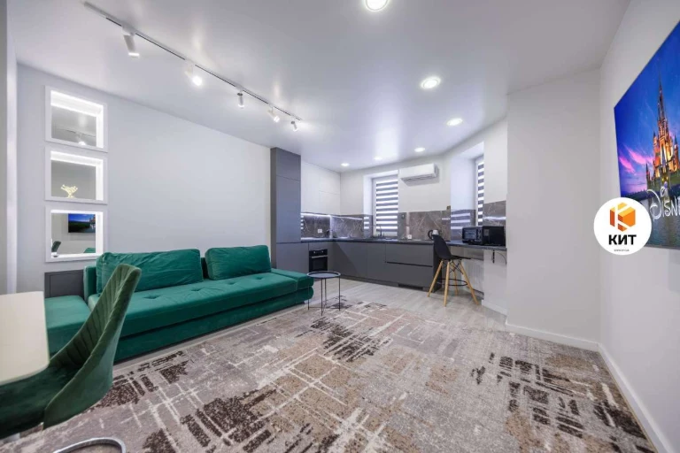 Apartment for Sale, Kharkiv, Sokilniki, 100 m²