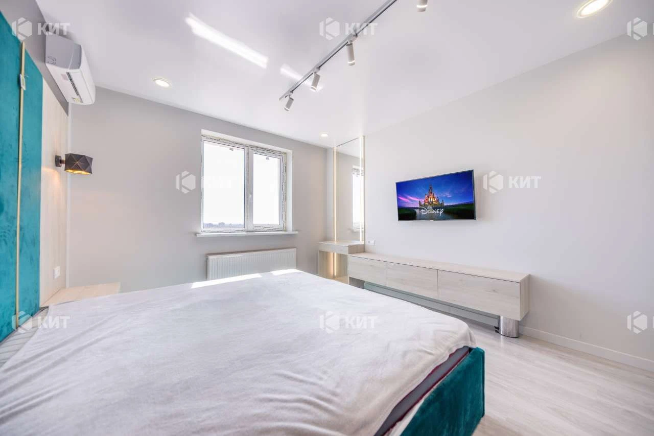 Apartment for Sale, Kharkiv, Sokilniki, 100 m²