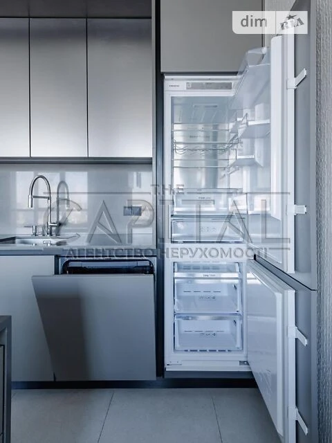 Sale of 3-room apartment 73 sq. m on Mytropolyta Vasylya Lypki St.
