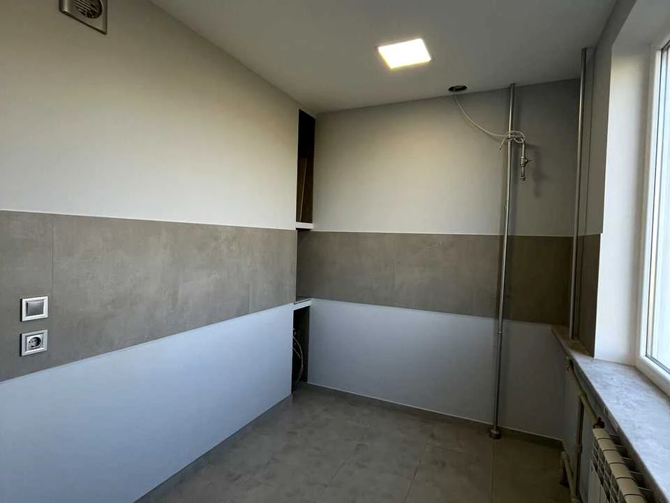 Apartment. Chernivtsi, Main Street