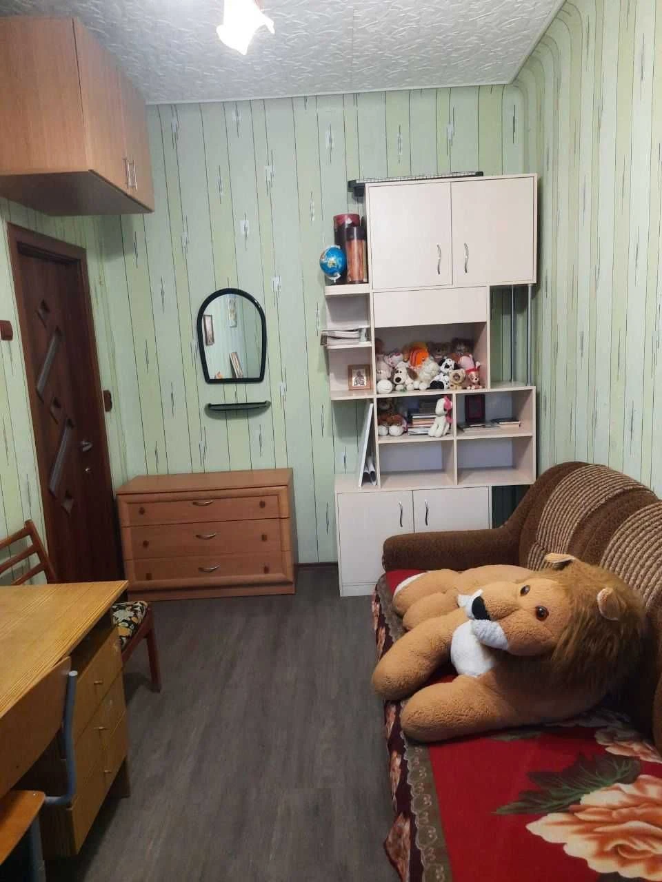 Selling 2-bedroom apartment with renovation, Artёma settlement, Kovtuna Street 10a, 1