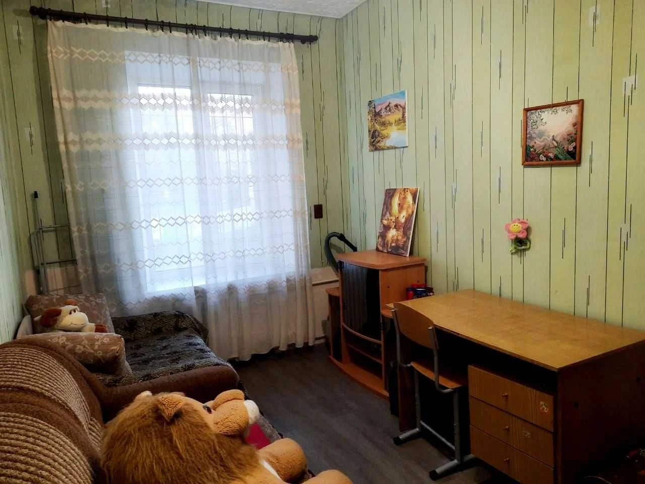 Selling 2-bedroom apartment with renovation, Artёma settlement, Kovtuna Street 10a, 1