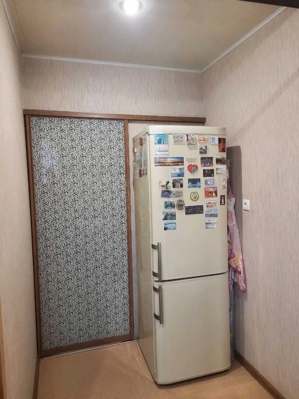Selling 2-bedroom apartment with renovation, Artёma settlement, Kovtuna Street 10a, 1